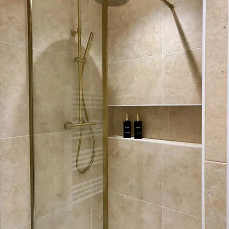 2 Centre-ville, Gare *